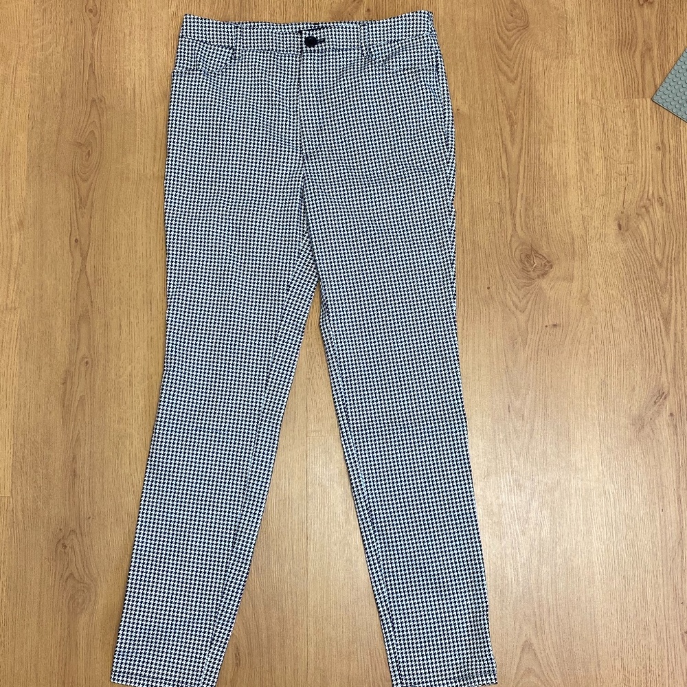 Forever 21 stretchy hounds tooth pants